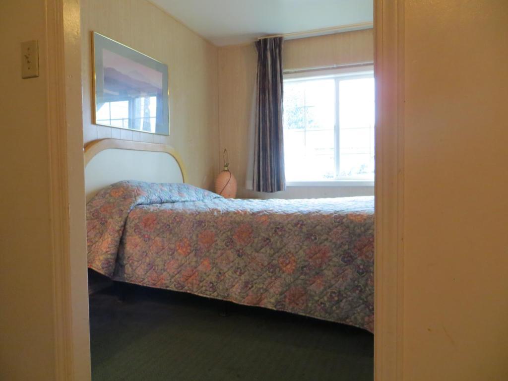 פורטלנד Madison Suites Motel חדר תמונה