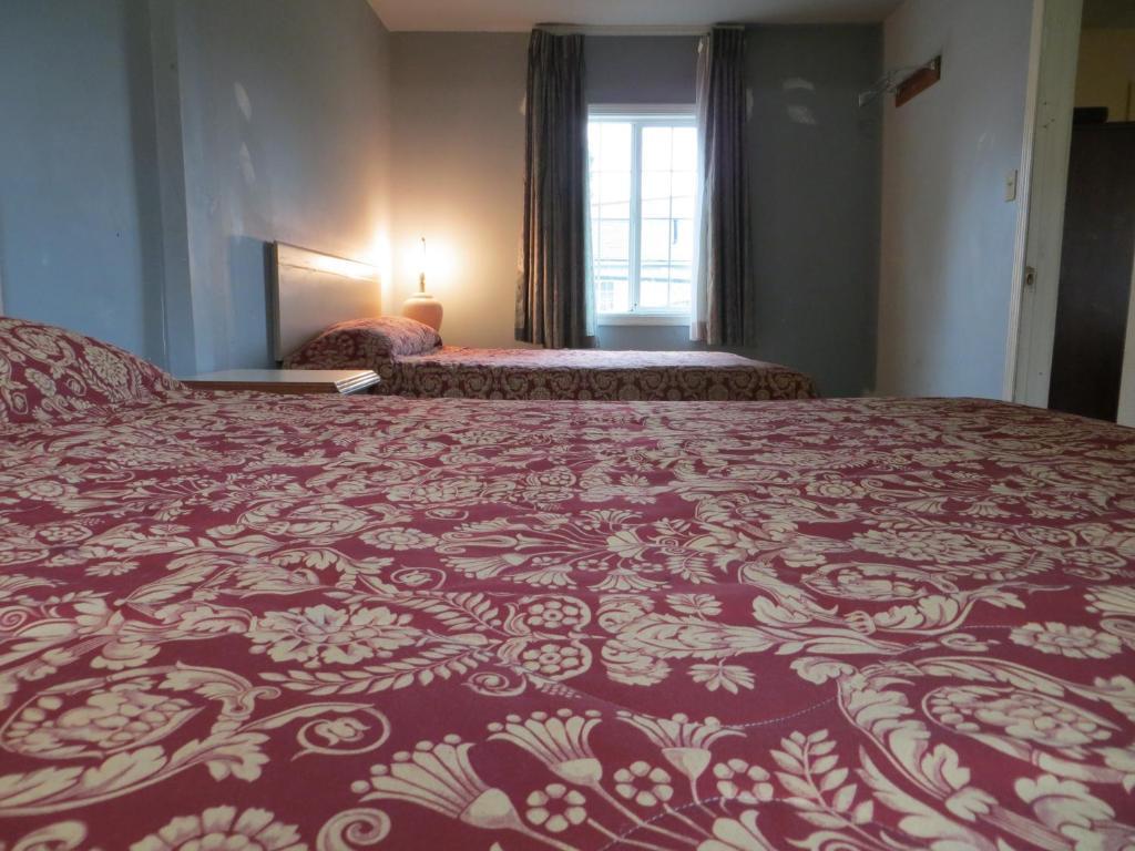 פורטלנד Madison Suites Motel חדר תמונה