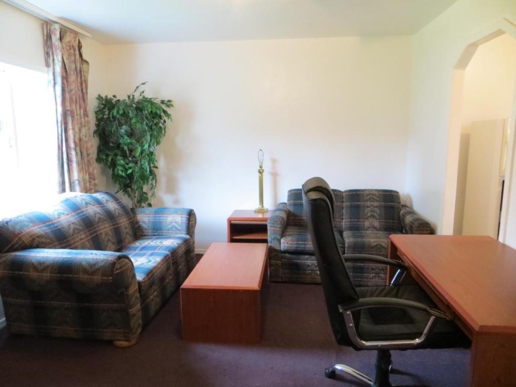 פורטלנד Madison Suites Motel מראה חיצוני תמונה