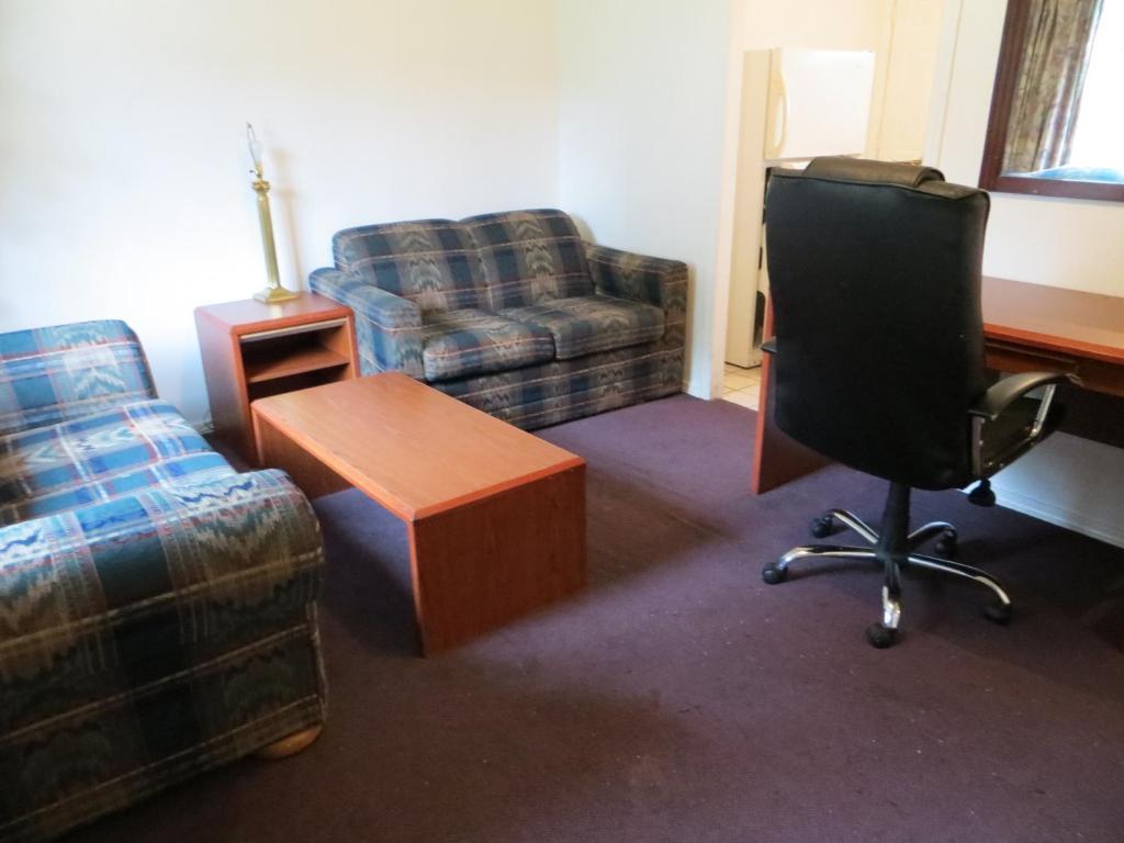פורטלנד Madison Suites Motel חדר תמונה